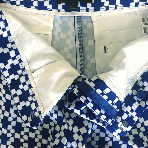 BANANA REPUBLIC Preppy Blue and White Shor… - Picture 3 of 7